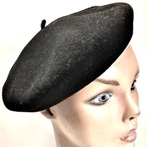 Basque Authentique Pure Wool Beret - New without Tags